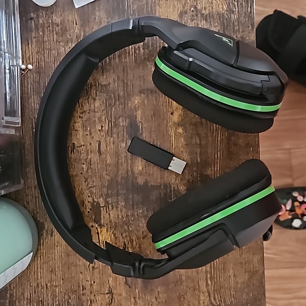 Headphones for Xbox or pc NOT PS5